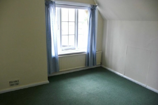  Image of 2 bedroom Detached house to rent in Coxford Road Southampton SO16 at Southampton Hampshire Not specified, SO16 5LL