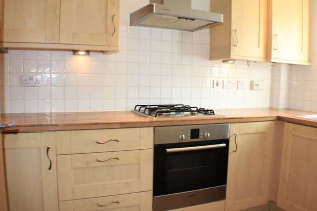  Image of 2 bedroom Semi-Detached house to rent in Goodworth Road Redhill RH1 at Goodworth Road  Redhill, RH1 1TE