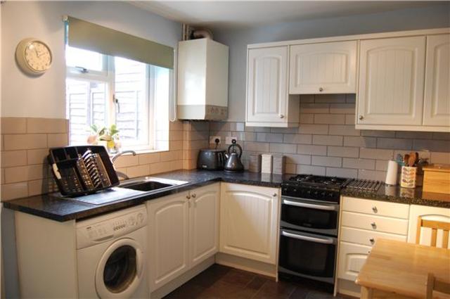  Image of 2 bedroom Terraced house to rent in Hungerford Street Cheltenham GL50 at Gloucestershire, GL50 4HN