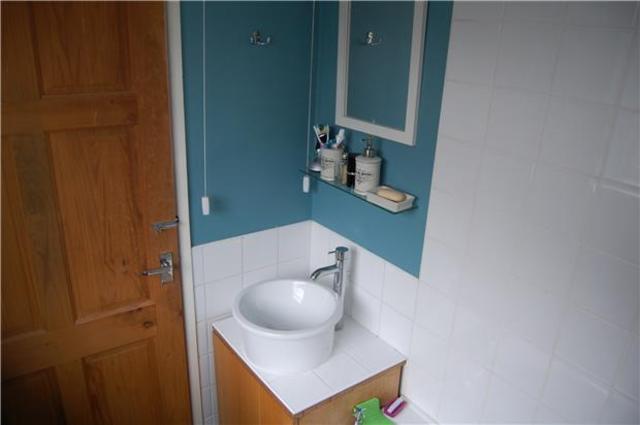  Image of 2 bedroom Terraced house to rent in Hungerford Street Cheltenham GL50 at Gloucestershire, GL50 4HN