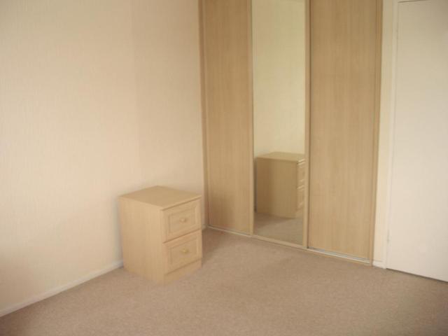  Image of 1 bedroom Flat to rent in Ipswich Close Plymouth PL5 at Whitleigh  PLYMOUTH, PL5 4BW