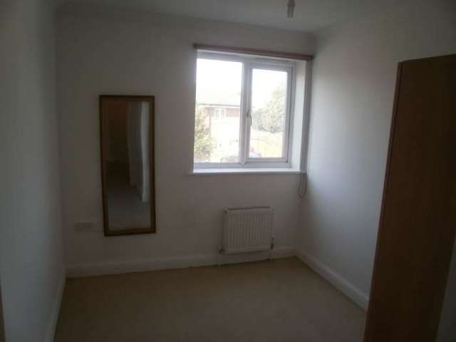  Image of 2 bedroom Flat to rent in St. Mark