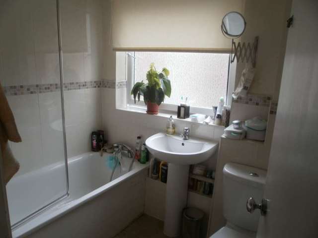  Image of 1 bedroom Flat to rent in St. Marys Barking IG11 at St Marys  Barking, IG11 7SW