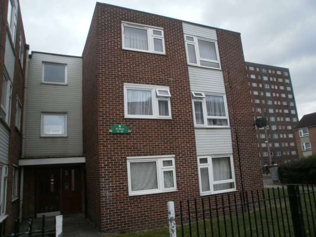  Image of 1 bedroom Flat to rent in St. Marys Barking IG11 at St Marys  Barking, IG11 7SW