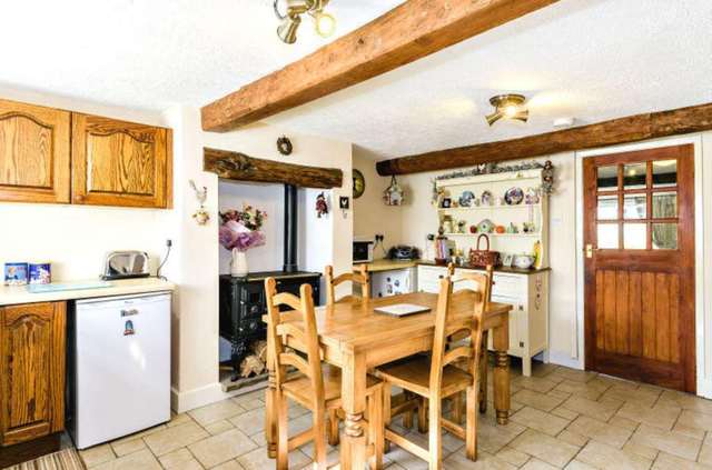  Image of 4 bedroom Cottage for sale in Strike Lane Freckleton Preston PR4 at Strike Lane Freckleton Preston, PR4 1HR