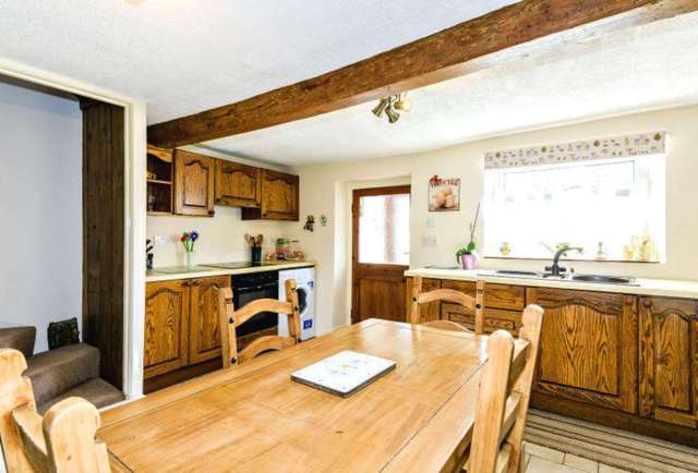  Image of 4 bedroom Cottage for sale in Strike Lane Freckleton Preston PR4 at Strike Lane Freckleton Preston, PR4 1HR