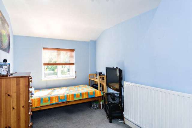  Image of 4 bedroom Cottage for sale in Strike Lane Freckleton Preston PR4 at Strike Lane Freckleton Preston, PR4 1HR
