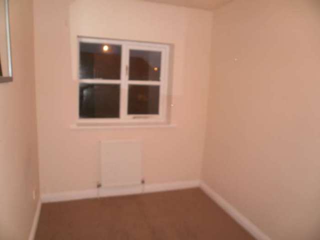  Image of 2 bedroom Terraced house to rent in Wanderer Drive Barking IG11 at Wanderer Dr  Barking, IG11 0XJ