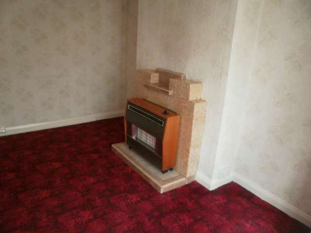  Image of 3 bedroom Terraced house to rent in Westminster Gardens Barking IG11 at Westminister Gardens Creekmouth Barking, IG11 0BL