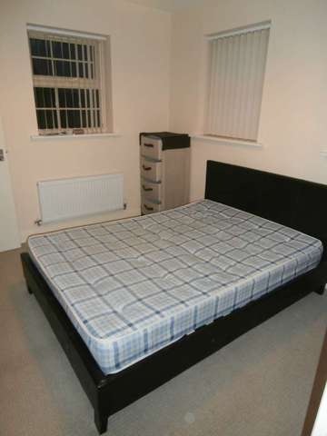  Image of 1 bedroom Apartment to rent in Longcar Lane Barnsley S70 at Spring Gardens  Barnsley, S70 6BJ