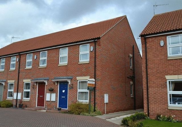  Image of 2 bedroom Terraced house for sale in Fenland Court Barton-upon-Humber DN18 at Fenland Court  Barton-Upon-Humber, DN18 5JB