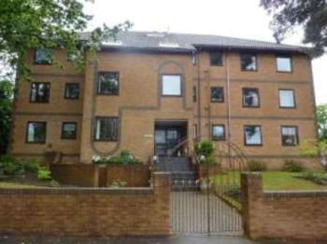  Image of 2 bedroom Flat for sale in Sandecotes Road Parkstone Poole BH14 at 20 Sandecotes Road Poole Lilliput, BH14 8NX