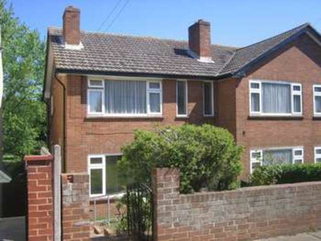  Image of 2 bedroom Property to rent in Roseland Crescent Exeter EX1 at Roseland Crescent Heavitree Exeter, EX1 2TJ