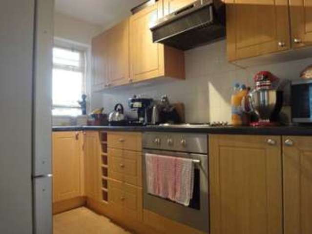  Image of 2 bedroom Property to rent in Roseland Crescent Exeter EX1 at Roseland Crescent Heavitree Exeter, EX1 2TJ