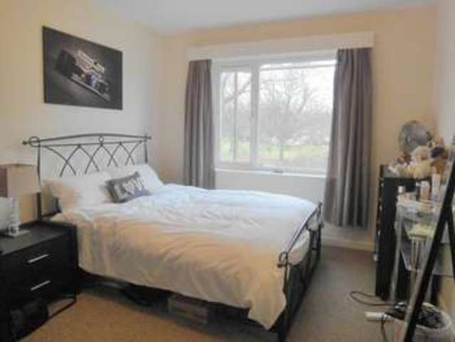 Image of 2 bedroom Property to rent in Roseland Crescent Exeter EX1 at Roseland Crescent Heavitree Exeter, EX1 2TJ