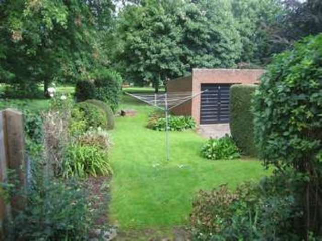  Image of 2 bedroom Property to rent in Roseland Crescent Exeter EX1 at Roseland Crescent Heavitree Exeter, EX1 2TJ