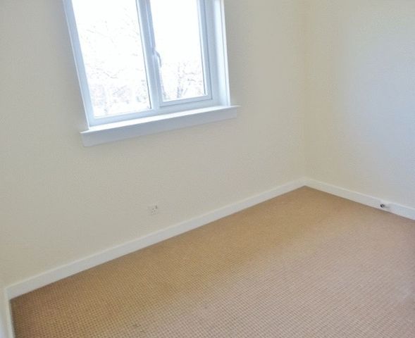  Image of 3 bedroom Terraced house for sale in Sunnyside Court Alloa FK10 at Sunnyside Court  Alloa, FK10 2AG