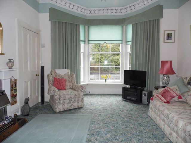  Image of 3 bedroom Flat for sale in Henderson Street Bridge of Allan Stirling FK9 at 128 Henderson Street  Bridge of Allan, FK9 4HF