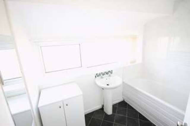  Image of 3 bedroom Detached house to rent in Norman Road Walsall WS5 at Norman Road  Walsall, WS5 3QN