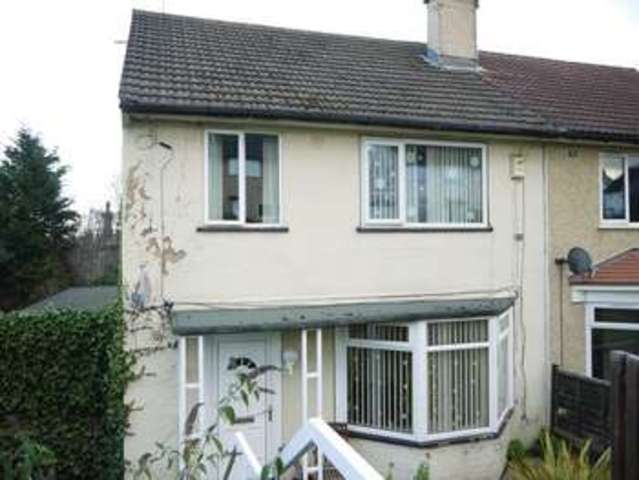  Image of 3 bedroom Semi-Detached house to rent in Orchard Grove Greengates Bradford BD10 at Orchard Grove  Thorpe Edge, BD10 9BX