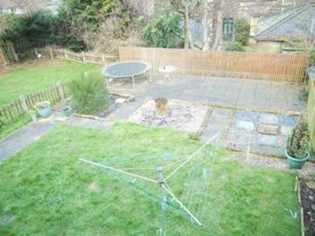  Image of 3 bedroom Semi-Detached house to rent in Orchard Grove Greengates Bradford BD10 at Orchard Grove  Thorpe Edge, BD10 9BX
