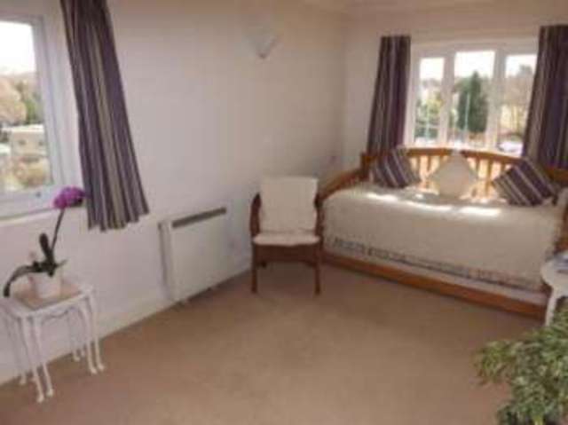  Image of 1 bedroom Retirement Property for sale in Upper High Street Epsom KT17 at Epsom  Epsom, KT17 4QJ