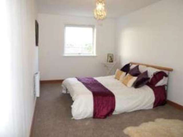  Image of 2 bedroom Flat for sale in Southchurch Road Southend-on-Sea SS1 at 343 Southchurch Road Southend-on-Sea Southend-on-Sea, SS1 2PE