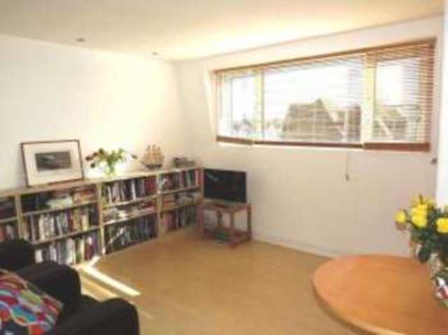  Image of 2 bedroom Flat for sale in London Road Portsmouth PO2 at 373 London Road Portsmouth North End, PO2 9HJ