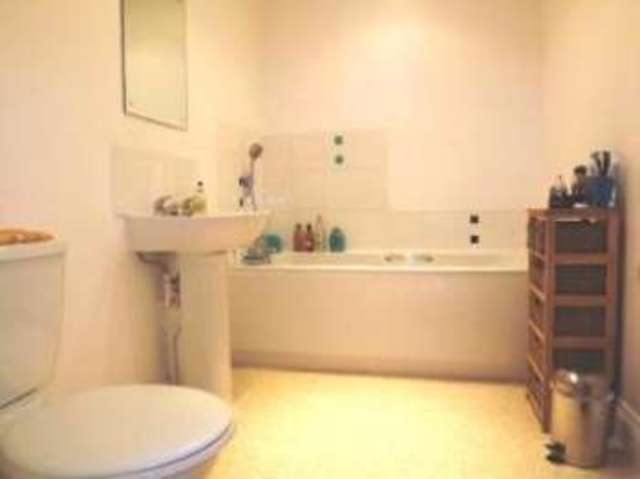  Image of 2 bedroom Flat for sale in London Road Portsmouth PO2 at 373 London Road Portsmouth North End, PO2 9HJ