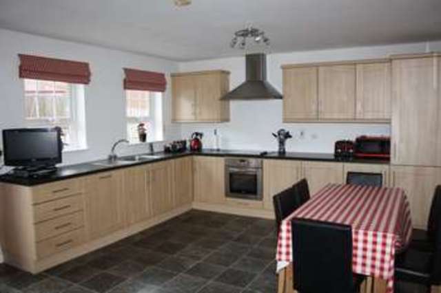  Image of 4 bedroom Terraced house for sale in Bishopshill Dromore BT25 at Bishopshill  Dromore, BT25 1FL
