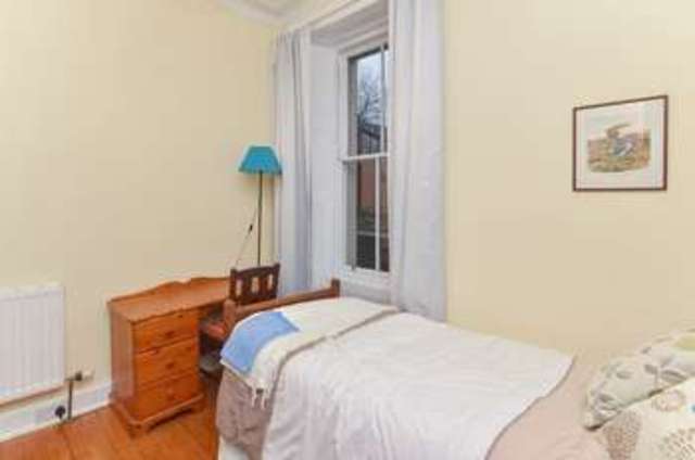  Image of 2 bedroom Flat for sale in Ardmillan Terrace Edinburgh EH11 at Ardmillan Terrace Ardmillan Edinburgh, EH11 2JN