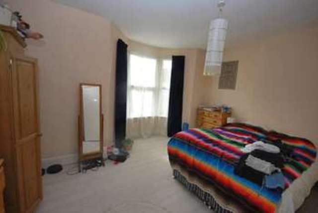  Image of 3 bedroom Terraced house to rent in Carlyle Road Easton Bristol BS5 at Carlyle Road  Bristol, BS5 6HQ
