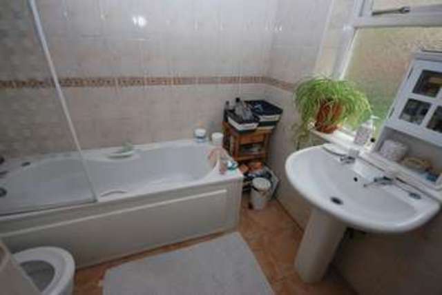  Image of 3 bedroom Terraced house to rent in Carlyle Road Easton Bristol BS5 at Carlyle Road  Bristol, BS5 6HQ