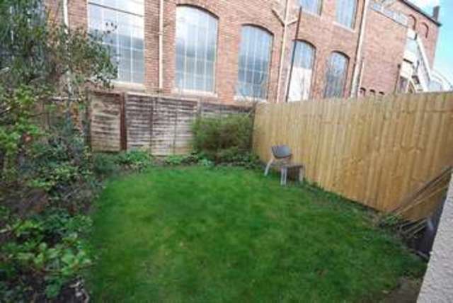  Image of 3 bedroom Terraced house to rent in Carlyle Road Easton Bristol BS5 at Carlyle Road  Bristol, BS5 6HQ