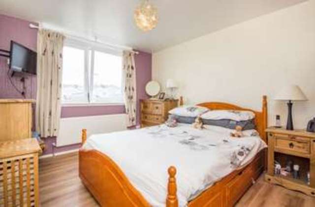  Image of 4 bedroom Terraced house for sale in Craigmount Avenue North Edinburgh EH4 at Craigmount Avenue North Corstorphine Edinburgh, EH4 8DT