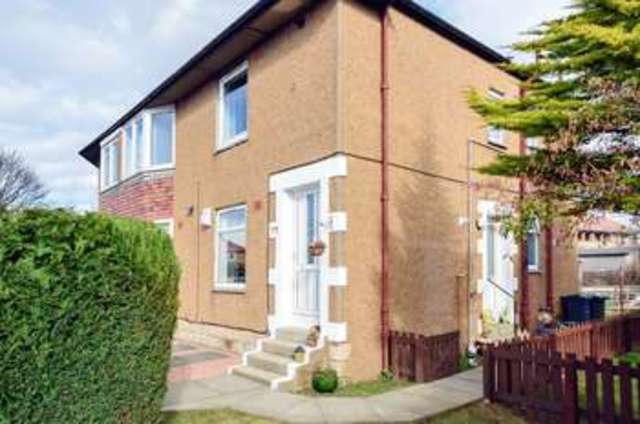  Image of 2 bedroom Flat for sale in Colinton Mains Road Edinburgh EH13 at Colinton Mains Road Colinton Mains Edinburgh, EH13 9DL