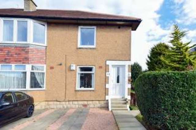  Image of 2 bedroom Flat for sale in Colinton Mains Road Edinburgh EH13 at Colinton Mains Road Colinton Mains Edinburgh, EH13 9DL