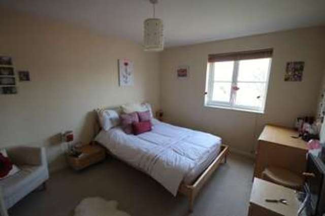  Image of 2 bedroom Flat to rent in Abbots Mews Burley Leeds LS4 at Abbots Mews Burley Leeds, LS4 2AB