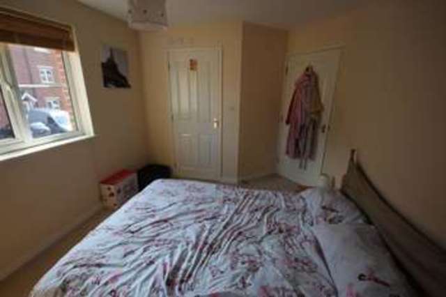  Image of 2 bedroom Flat to rent in Abbots Mews Burley Leeds LS4 at Abbots Mews Burley Leeds, LS4 2AB