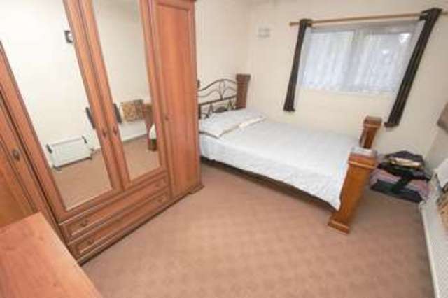  Image of 4 bedroom Detached house for sale in New Park Drive Hemel Hempstead Industrial Estate Hemel Hempstead HP2 at New Park Drive Adeyfield Hemel Hempstead, HP2 4QL