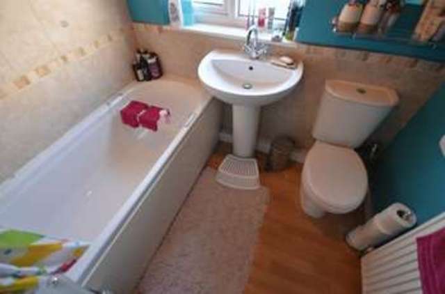  Image of 2 bedroom Semi-Detached house for sale in Albert Drive Morley Leeds LS27 at Albert Drive Morley Leeds, LS27 8SE