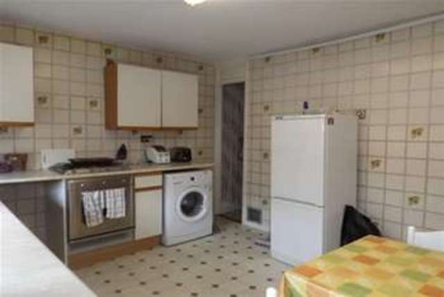  Image of 3 bedroom Detached house to rent in All Saints Road Portsmouth PO1 at Portsmouth, PO1 4NB