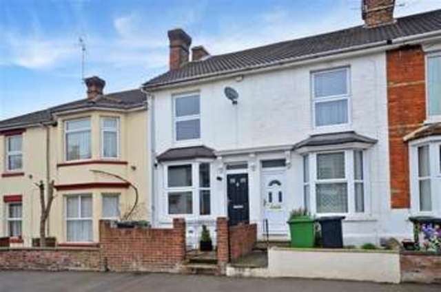  Image of 2 bedroom Terraced house for sale in Allen Street Maidstone ME14 at Maidstone Kent Maidstone, ME14 5AG