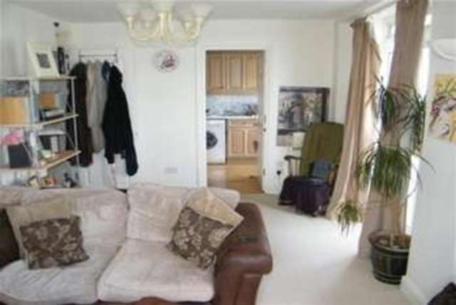  Image of 2 bedroom Flat to rent in Andes Close Southampton SO14 at Southampton, SO14 3HS