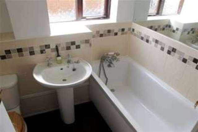  Image of 4 bedroom Detached house to rent in Ashby Close Hodge Hill Birmingham B8 at Birmingham, B8 2RB
