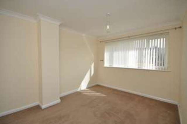 Image of 3 bedroom Semi-Detached house to rent in Ashdene Garth Crofton Wakefield WF4 at Ashdene Garth Crofton Wakefield, WF4 1PH