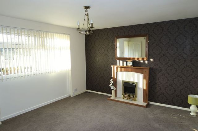  Image of 3 bedroom Terraced house for sale in Back Green Churwell Morley Leeds LS27 at Back Green Morley Leeds, LS27 7TE