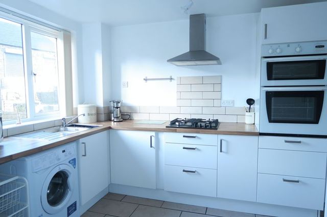  Image of 3 bedroom Terraced house for sale in Back Green Churwell Morley Leeds LS27 at Back Green Morley Leeds, LS27 7TE
