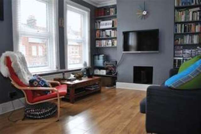 Image of 3 bedroom Flat for sale in Badlis Road London E17 at Badlis Road  London, E17 5LG