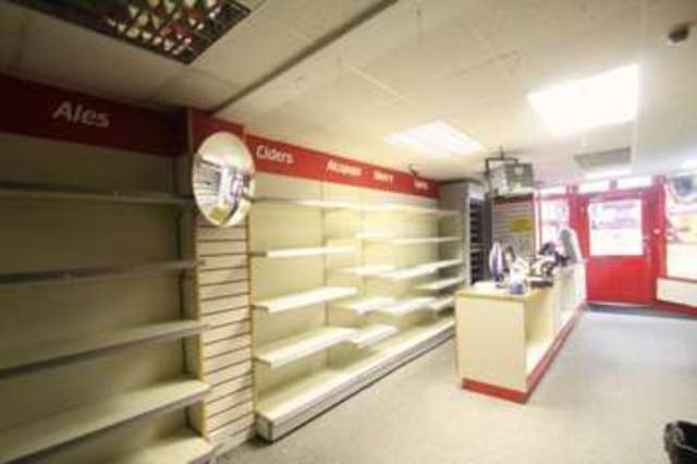  Image of 1 bedroom Detached house to rent in James Street Bangor LL57 at High Street  Bangor, LL57 1YG